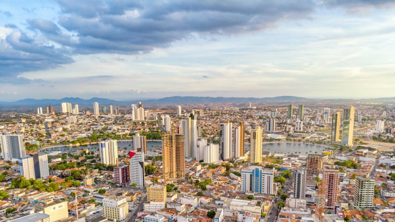 Empresas e Serviços (Comércio / Logística / Centros urbanos)